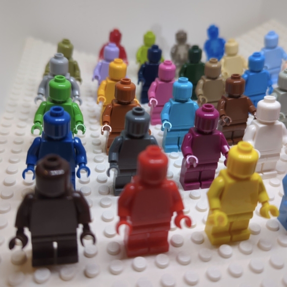 40 Minifigures Lego Compatible- Building Block Artist Pallet Colors Party Favors - Picture 5 of 7
